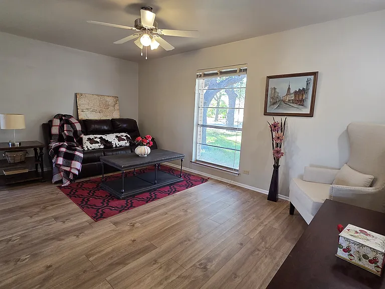 2910 Wacos Dr — Photo 19