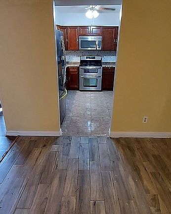 4th image of 201 Mimosa Ln