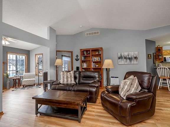 4th image of 8565 Telford Ln