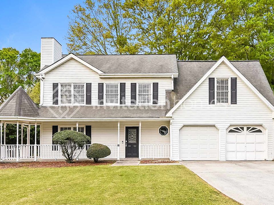 1st image of 135 Lacey Oak Ln