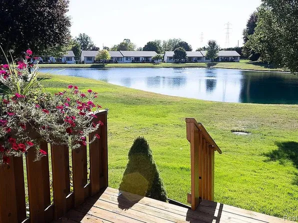 1912 Michigan Ave #43, Marysville, MI 48040