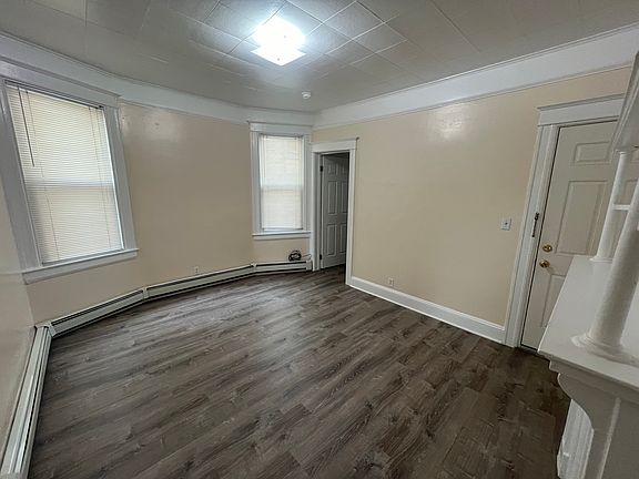2nd image of 31 Garfield St #3R