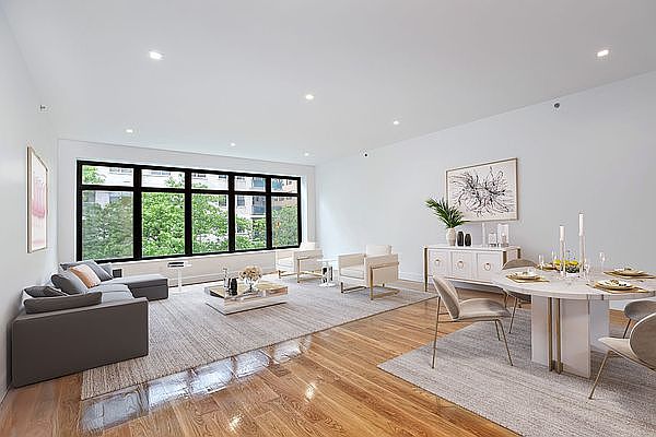1st image of 223 E 80th St #5