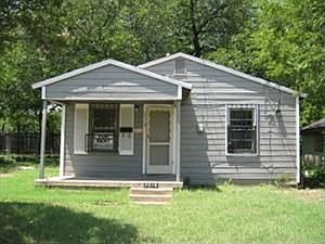 2nd image of 2519 Exeter Dr