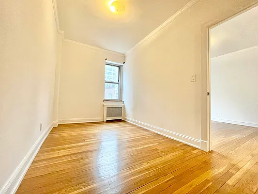 Rented by City Connections Realty | media 11