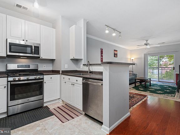 3rd image of 2791 Centerboro Dr APT 270
