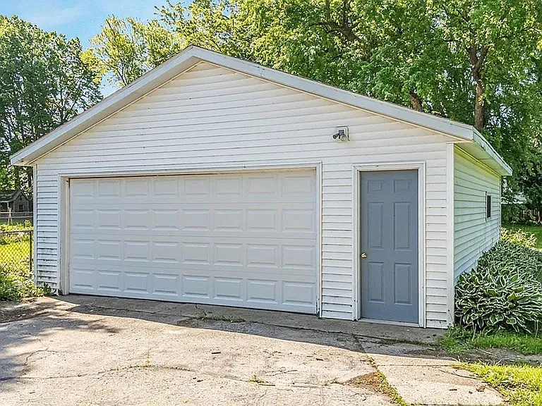 1321 Winnebago Ave — Photo 16