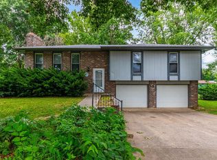 1317 Sunnyvale Rd, Jefferson City, MO 65109