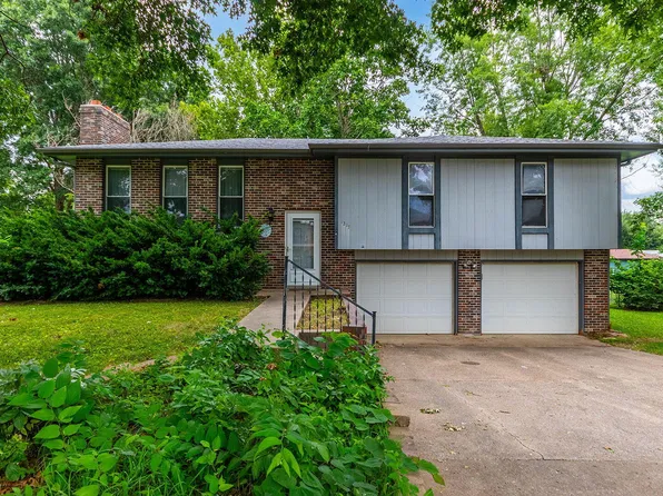 1317 Sunnyvale Rd, Jefferson City, MO 65109