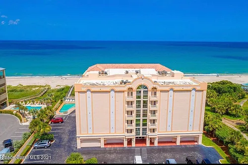 735 N Highway A1A #303 Photo 1