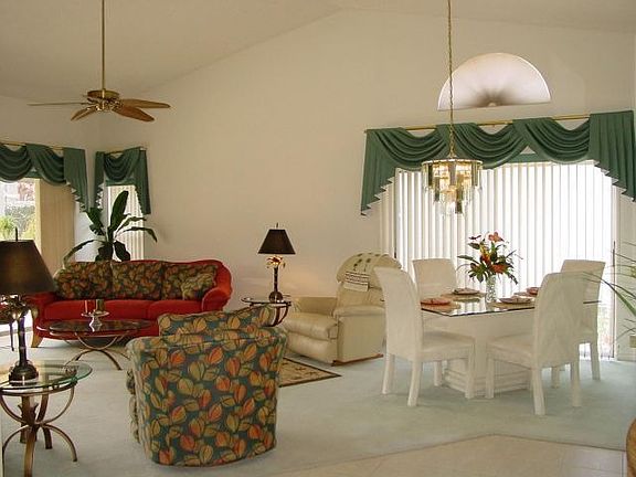 Living Room/Dinning Room
