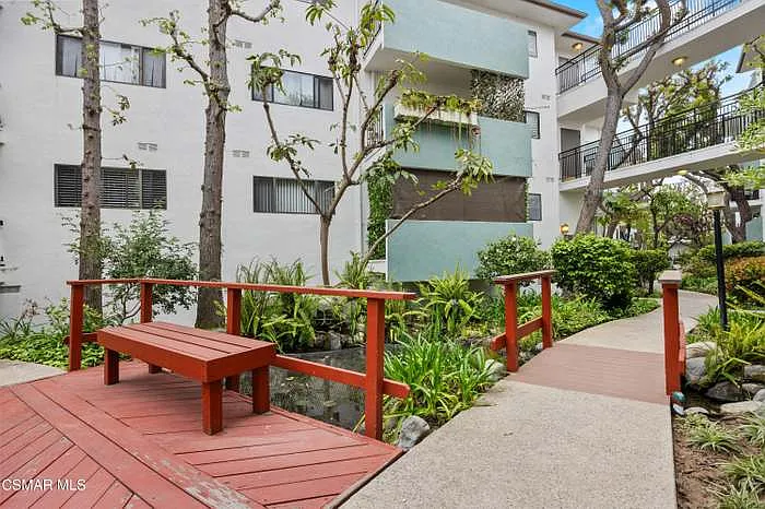 5000 S Centinela Ave — Photo 3