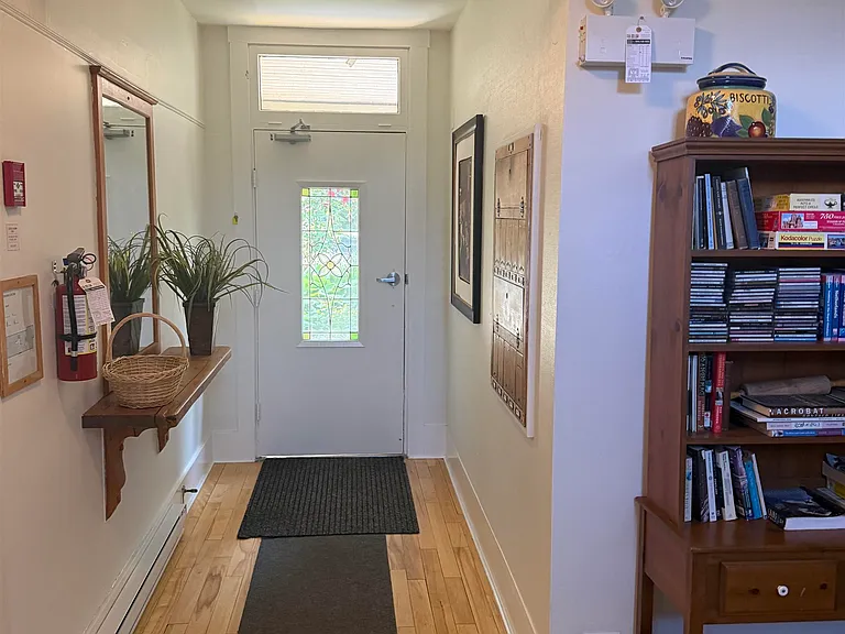 3371 Chesterfield Ave #102 — Photo 4