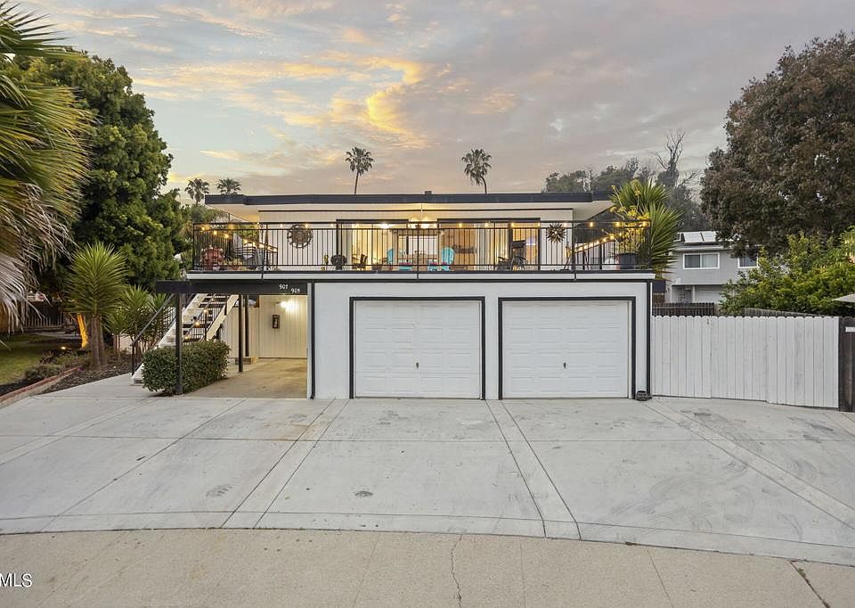 1st image of 905 Seahorse Ct