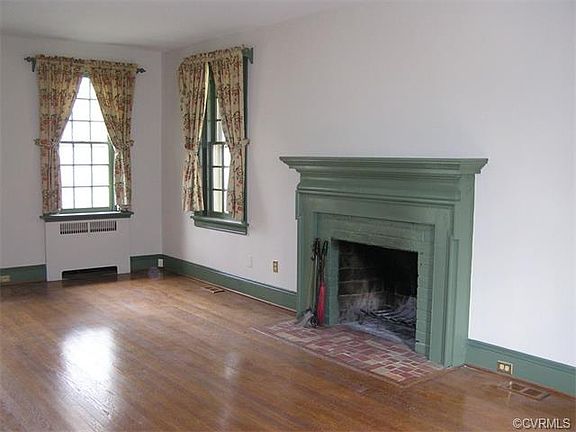 3rd image of 2027 Westover Hills Blvd