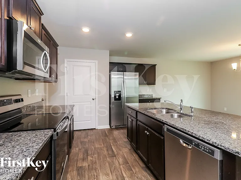 3068 Green Apple Dr — Photo 5