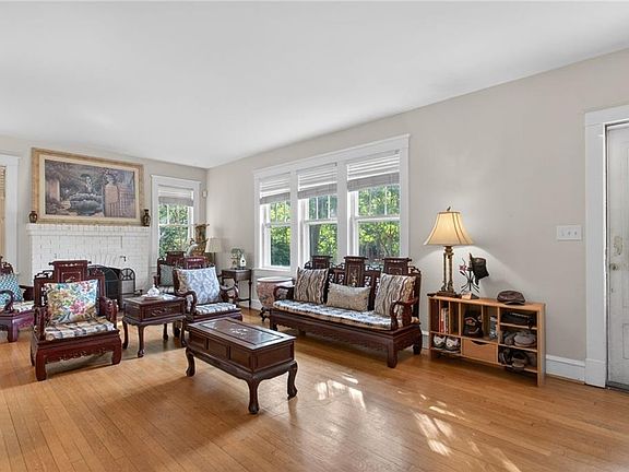 5th image of 1411 Chesapeake Ave