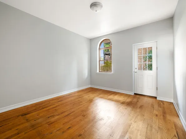 274 20th Street image 1 of 8