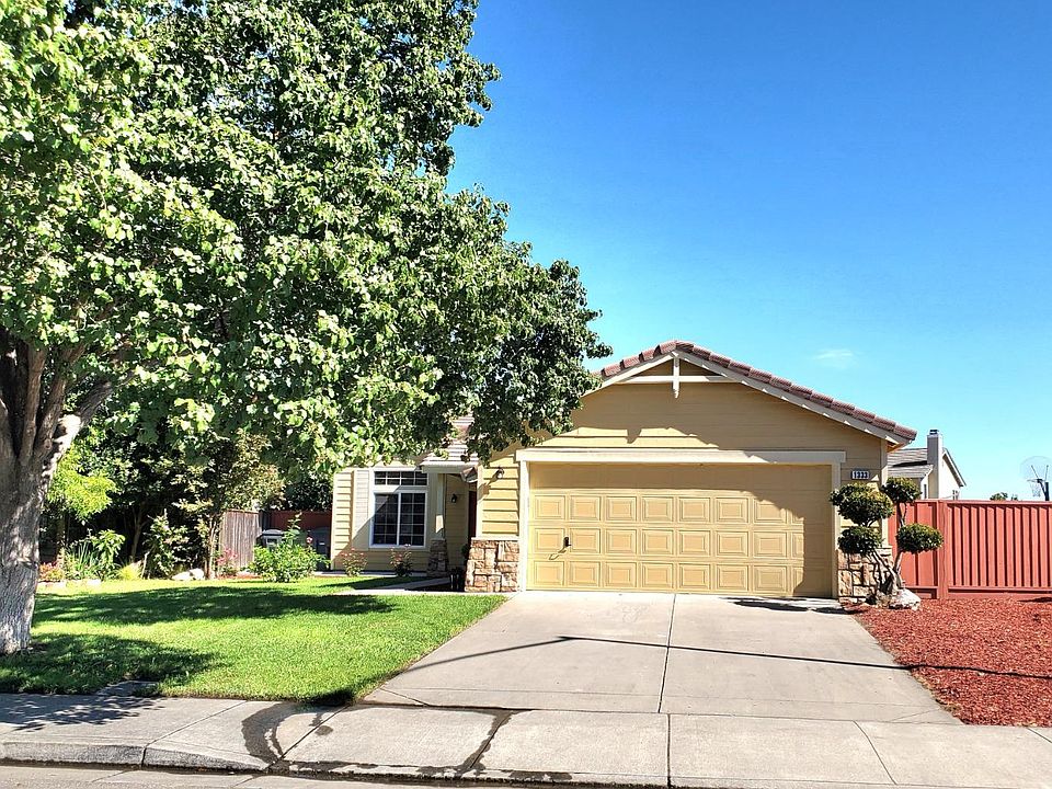 1st image of 1333 Ray Harvey Dr