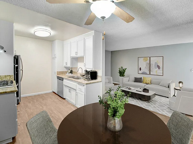 5112 Laurel Cyn Apartments — Photo 2