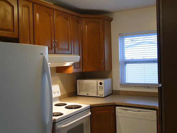 4th image of 550 Palm Ave N