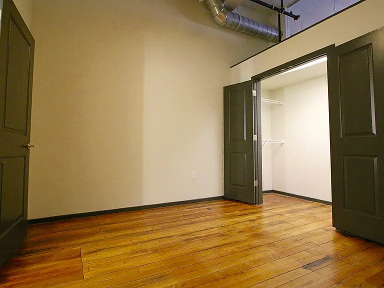 Main 2323 — Photo 24