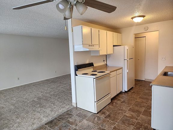 2nd image of 10 NE 162nd Ave APT 14