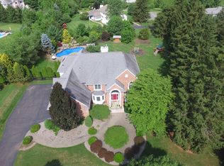 11 Cobblestone Farm Ct, Montebello, NY 10901