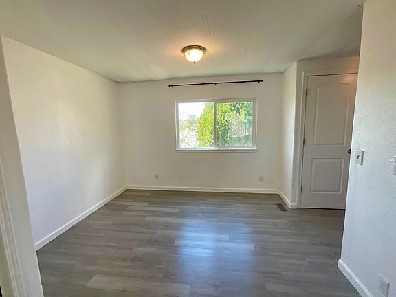 5th image of 6560 Pyramid Way #38
