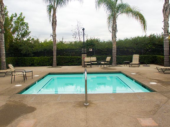 2nd image of 2233 Capistrano Way Unit 16