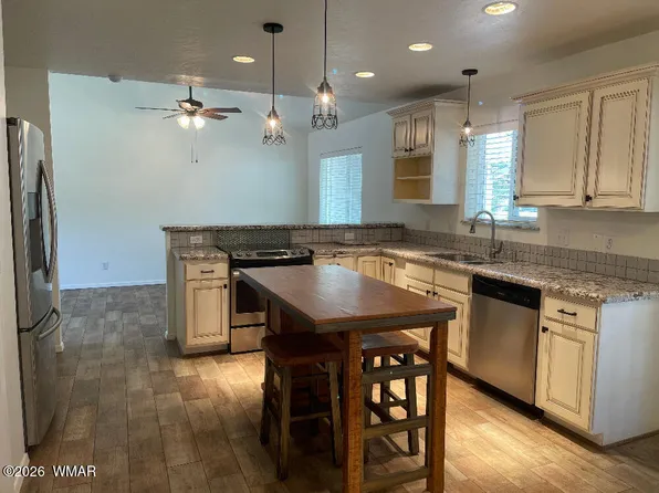 1541 N Fairway Dr, Show Low, AZ 85901