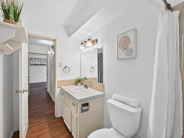 7714 Renwick Dr #D13 — Photo 24