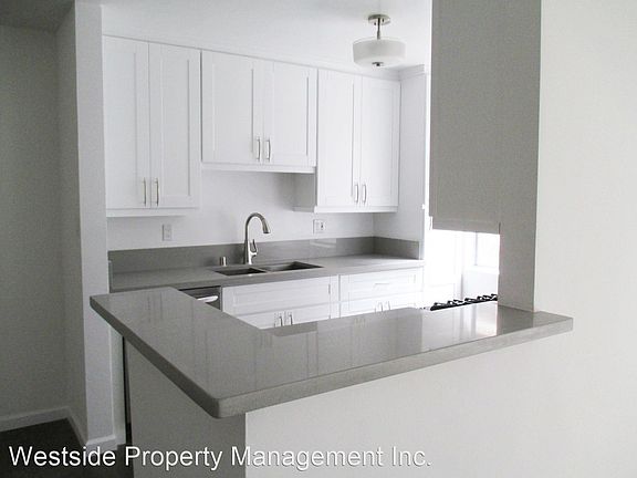 5th image of 811 N Alfred St APT 3