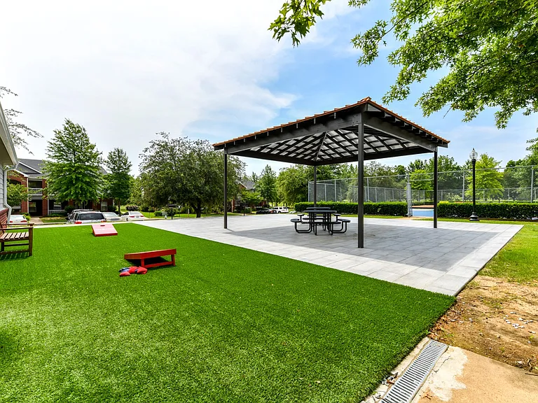 Park at Forest Hill — Photo 29