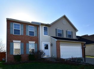 27069 Ashton Dr, Olmsted Township, OH 44138