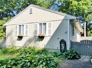 17 Gem Dr, Willimantic, CT 06226