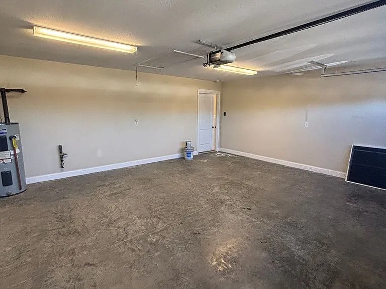 859 Wells Rd — Photo 20