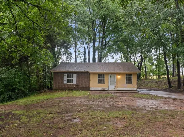 2835 Laguna Ave, Winston Salem, NC 27103