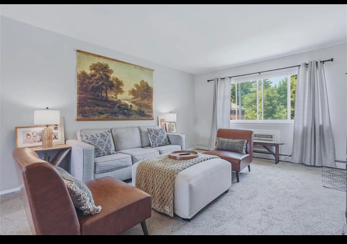 2 bed, 1.5 bath, 960 sqft, $2,500 — Photo 3