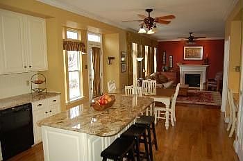 2nd image of 314 Jessica Dr