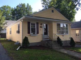 132 Texas Ave, Providence, RI 02908