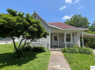 310 N Van Buren St, Versailles, MO 65084