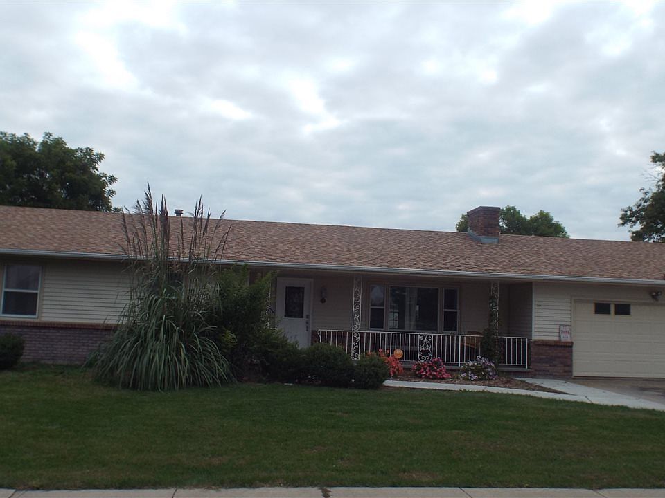 1st image of 211 Dixie Ave