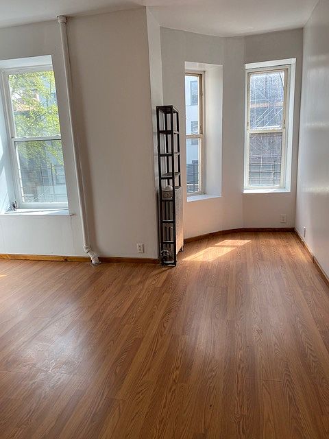 1st image of 405 E 118th St APT 3
