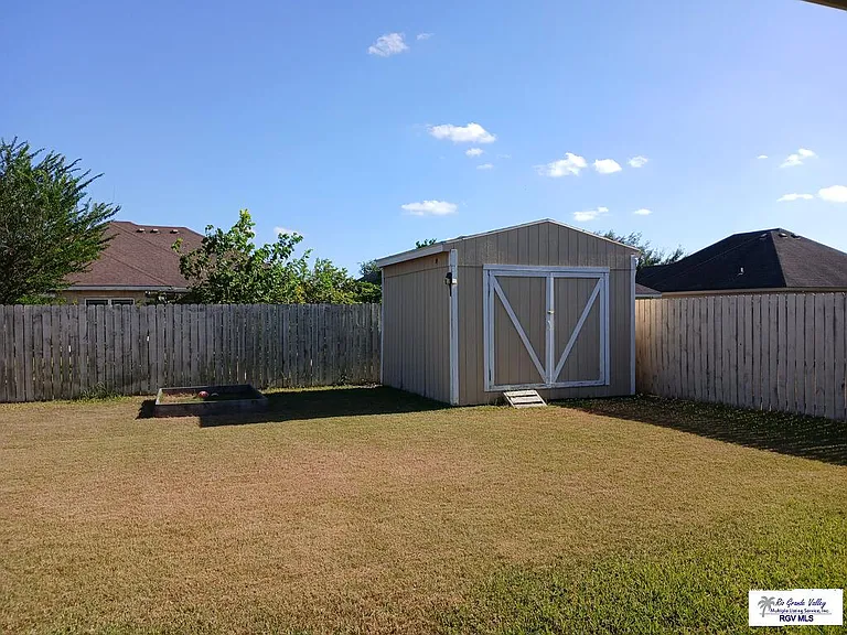 1514 Christian Cir — Photo 40