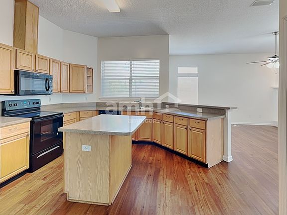 3rd image of 5308 Whitecastle Ct