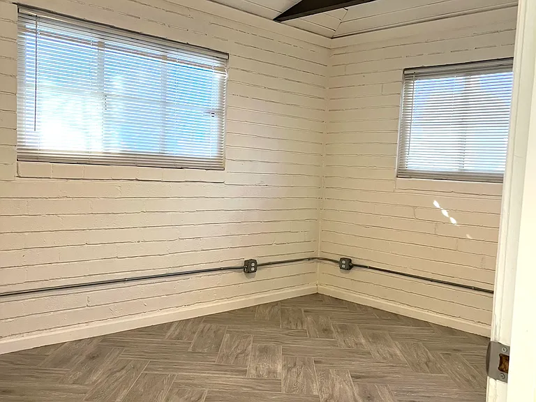 312 W Glenrosa Ave — Photo 16