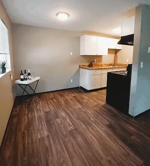 Riverbend Terrace Apartments — Photo 17