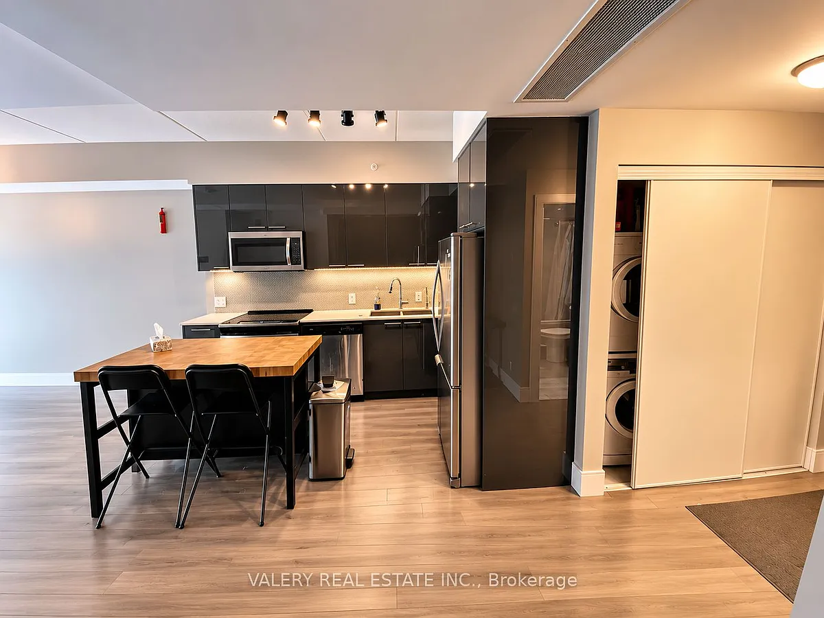 Building Photo - 15 Prince Albert Blvd #519
