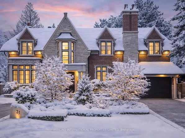 31 Twyford Rd, Toronto, ON M9A 1W3